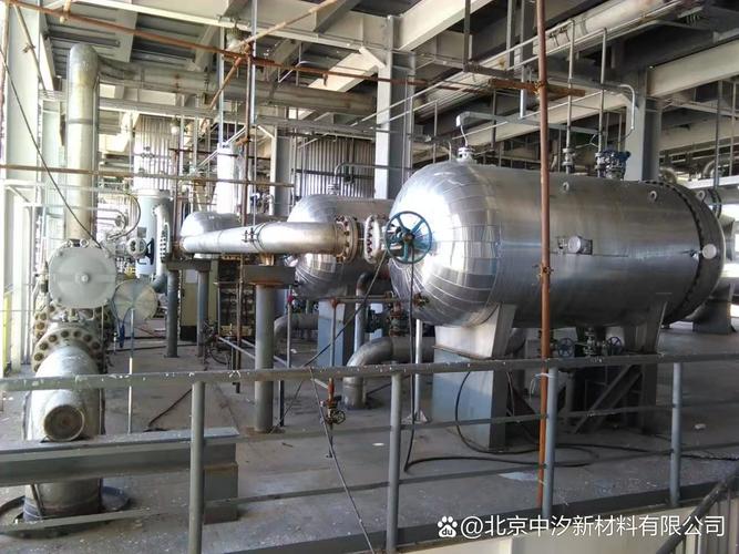 在煤化工领域,导热胶泥作为一种重要的材料,发挥着不可替代的作用